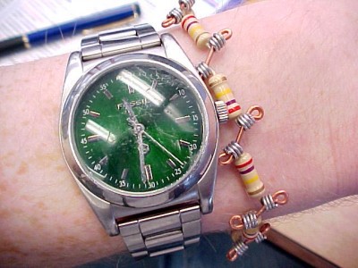 1162019579_63_FT6000_bracelet2.jpg